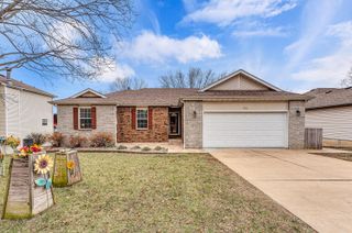 1266 W Bridgewood Place, Nixa, MO 65714
