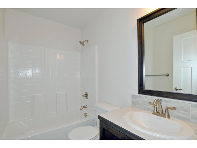 1189 Crown Sparrow St, Johnstown, CO 80534