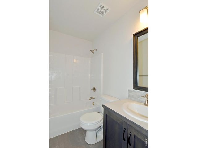 1189 Crown Sparrow St, Johnstown, CO 80534