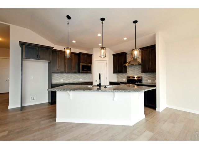 1189 Crown Sparrow St, Johnstown, CO 80534