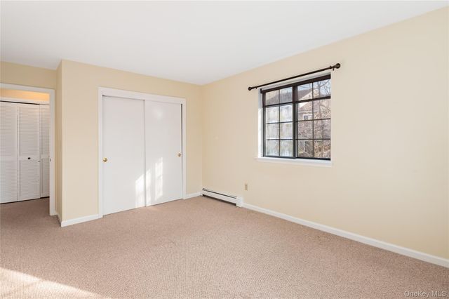 33 Foxwood Circle, Mount Kisco, NY 10549