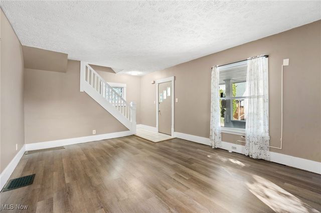 120 Grant Avenue, Cuyahoga Falls, OH 44221