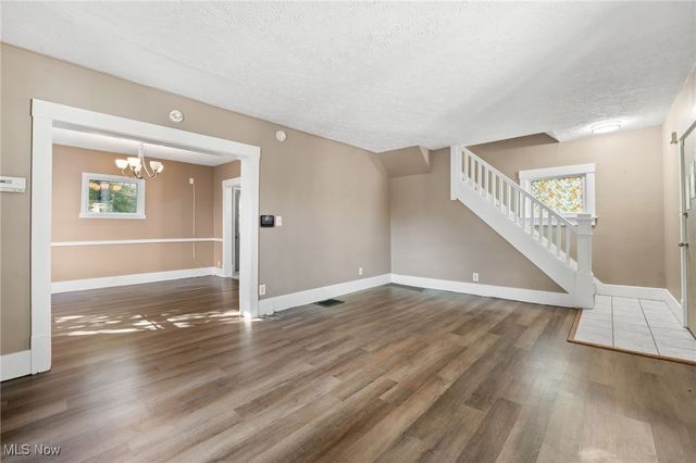 120 Grant Avenue, Cuyahoga Falls, OH 44221