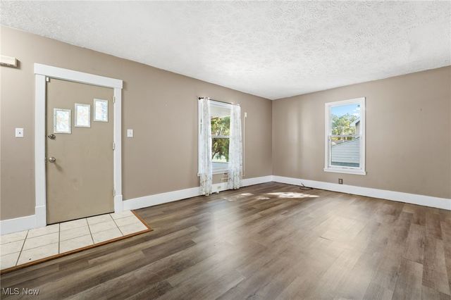 120 Grant Avenue, Cuyahoga Falls, OH 44221