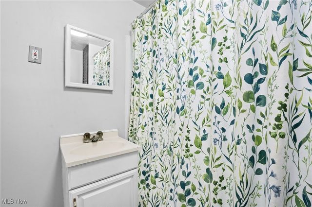 120 Grant Avenue, Cuyahoga Falls, OH 44221