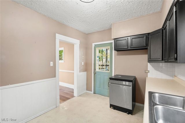 120 Grant Avenue, Cuyahoga Falls, OH 44221