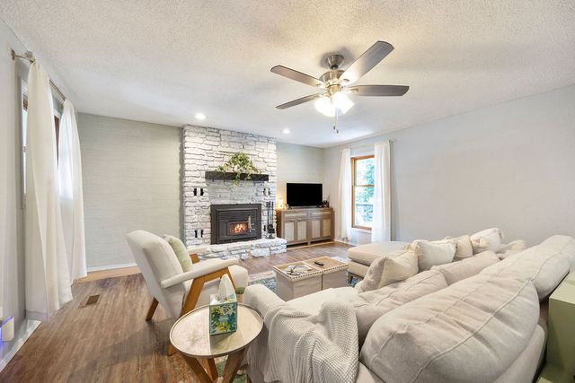 13 Cumbrian Drive, Bella Vista, AR 72714