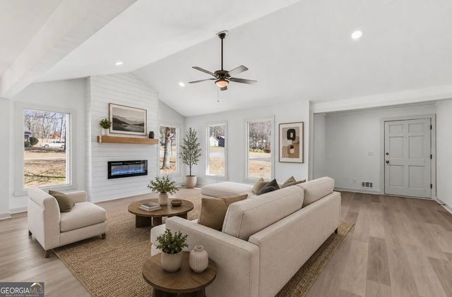 2860 Powder Horn Trail SW, Marietta, GA 30064