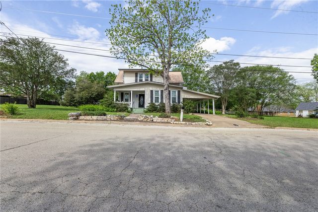 305 South Main Street, Caldwell, TX 77836