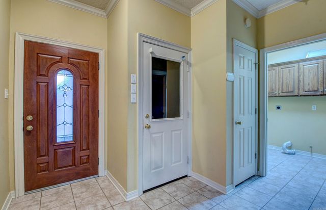 12 Westfield Dr, Little Rock, AR 72210