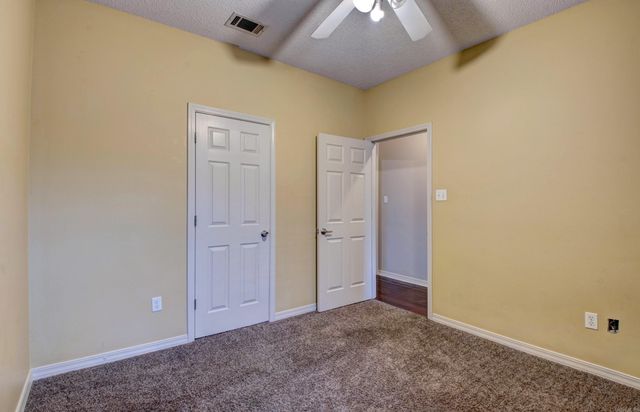 12 Westfield Dr, Little Rock, AR 72210