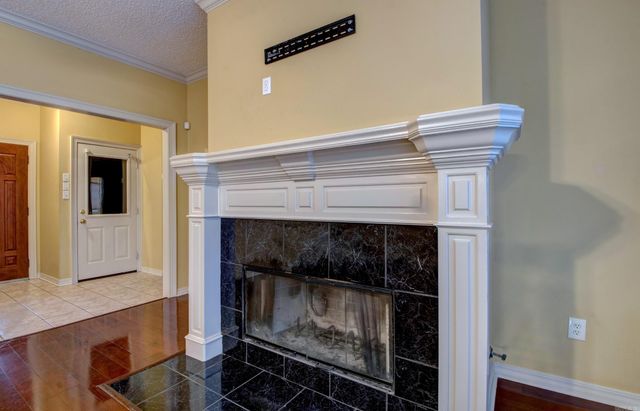 12 Westfield Dr, Little Rock, AR 72210