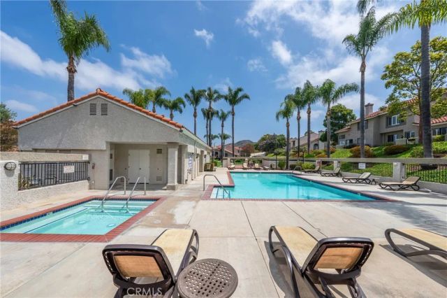 6284 Corte Barata, Camarillo, CA 93012