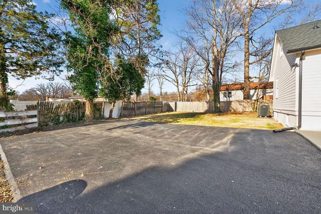 8603 OAKDALE ST, Fort Washington, MD 20744