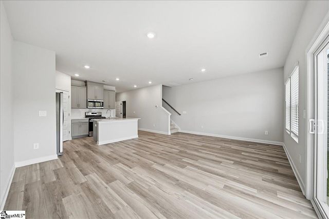 437 Blissful Court, Taylors, SC 29687