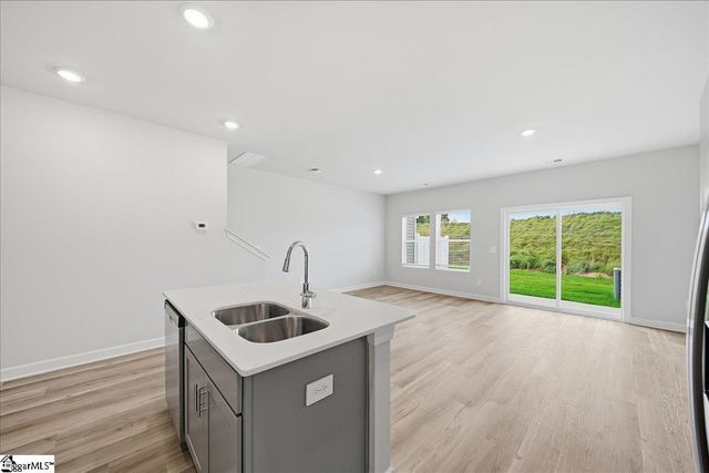 437 Blissful Court, Taylors, SC 29687