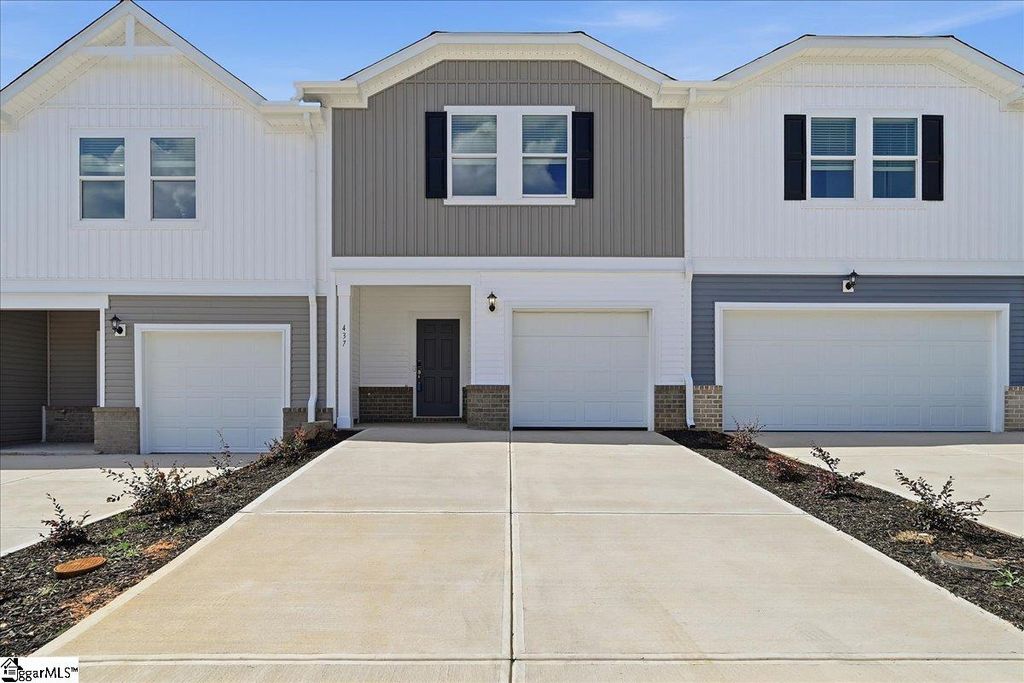437 Blissful Court, Taylors, SC 29687