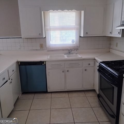 6521 King William Drive, Morrow, GA 30260