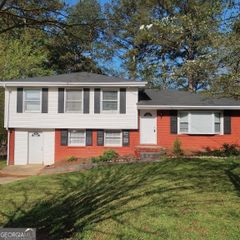 6521 King William Drive, Morrow, GA 30260