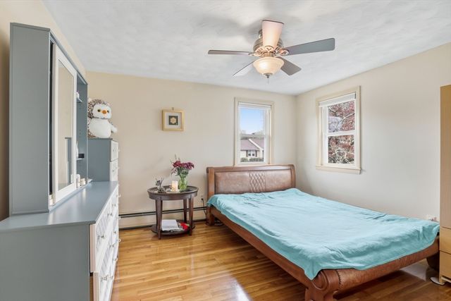 12 Mansfield St, Peabody, MA 01960