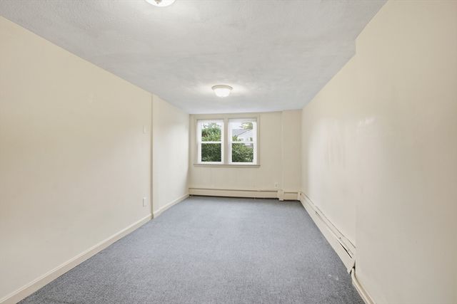 12 Mansfield St, Peabody, MA 01960