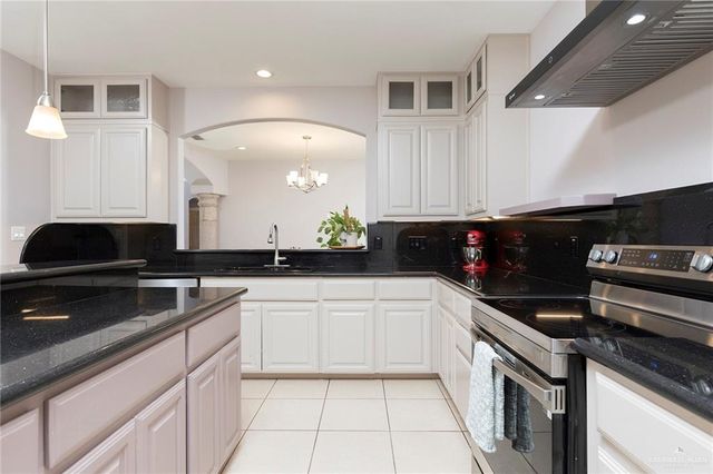 505 E Thornhill Avenue, Mcallen, TX 78503