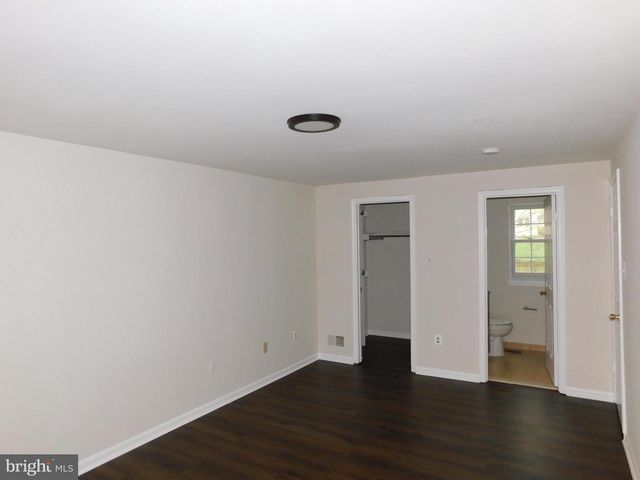 916 POINTER RIDGE DR, Gaithersburg, MD 20878