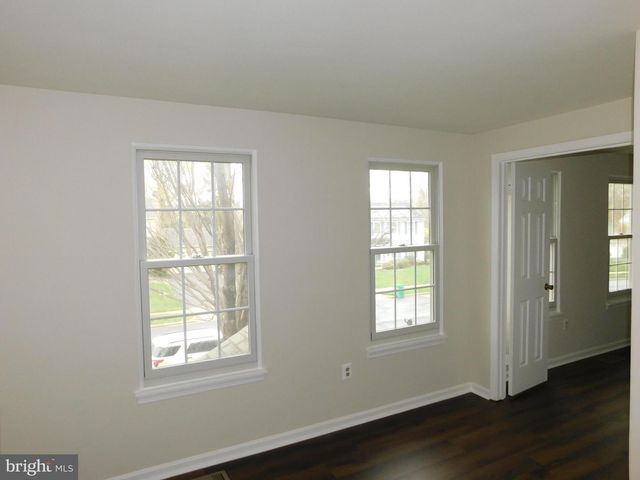 916 POINTER RIDGE DR, Gaithersburg, MD 20878