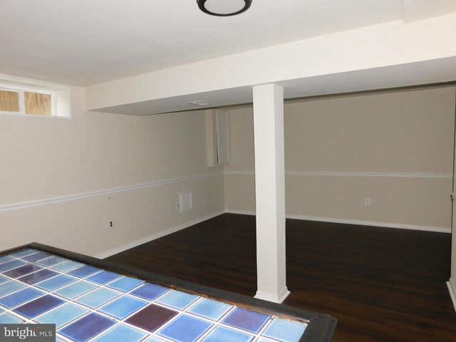 916 POINTER RIDGE DR, Gaithersburg, MD 20878