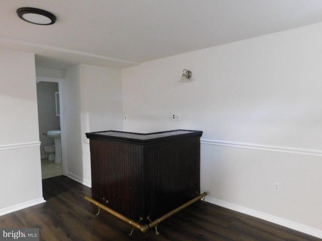 916 POINTER RIDGE DR, Gaithersburg, MD 20878