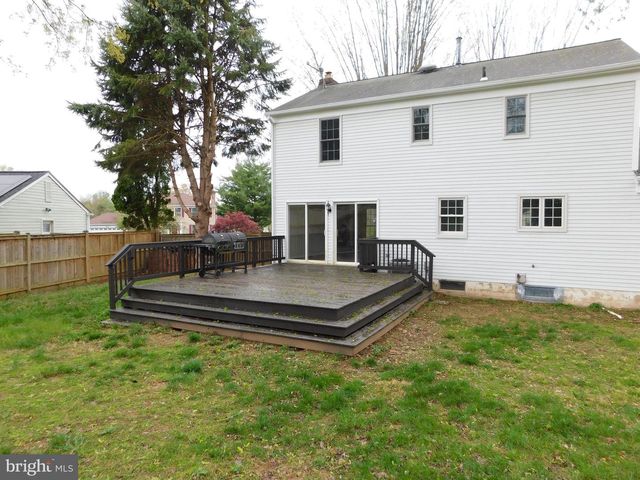 916 POINTER RIDGE DR, Gaithersburg, MD 20878
