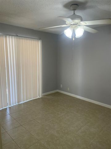 17401 Red Oak Drive 94, Houston, TX 77090