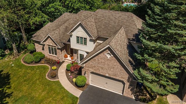 93 Brandywine Drive, Amherst, NY 14221