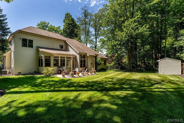 93 Brandywine Drive, Amherst, NY 14221