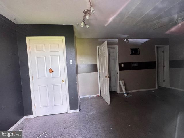 7541 MORAINE DR, Hanover, MD 21076
