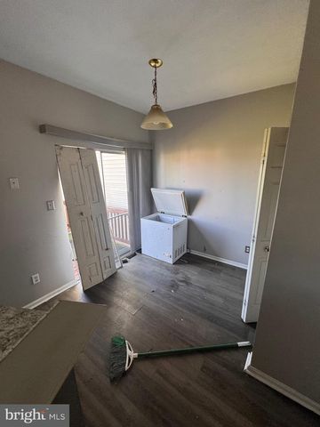 7541 MORAINE DR, Hanover, MD 21076
