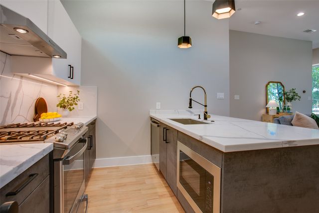 2214 Annex Avenue 105, Dallas, TX 75204