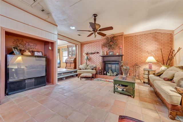 1209 N Macarthur Boulevard, Irving, TX 75061