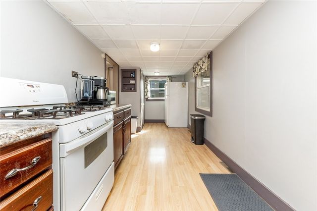 409 Summit St, Grove City Boro, PA 16127