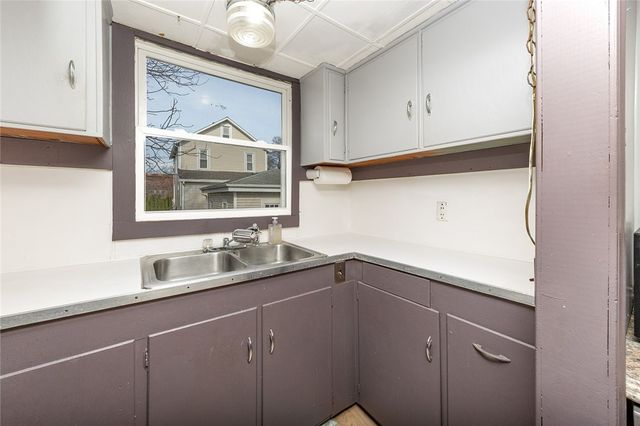 409 Summit St, Grove City Boro, PA 16127