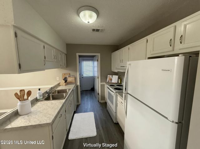 747 Clearmont Drive, Pearl, MS 39208
