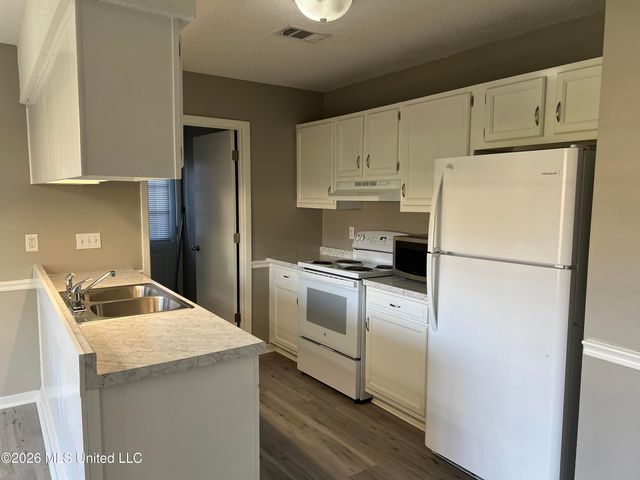 747 Clearmont Drive, Pearl, MS 39208