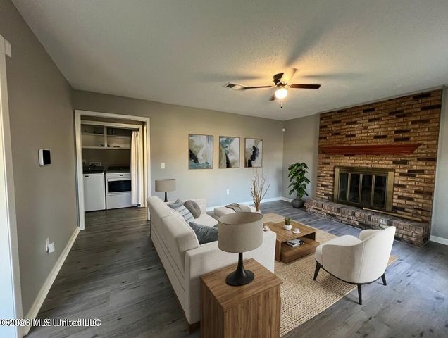 747 Clearmont Drive, Pearl, MS 39208