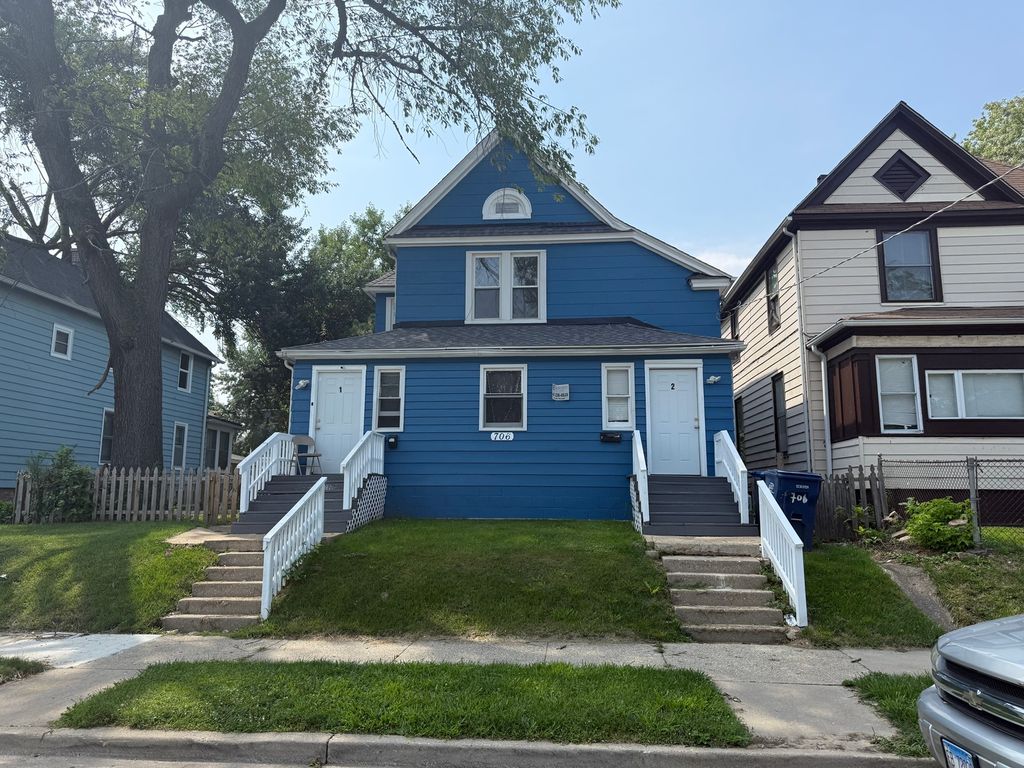 706 Martin Luther King Drive, Waukegan, IL 60085