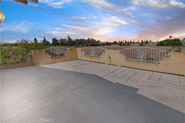 2858 Laureltree Drive, Ontario, CA 91761