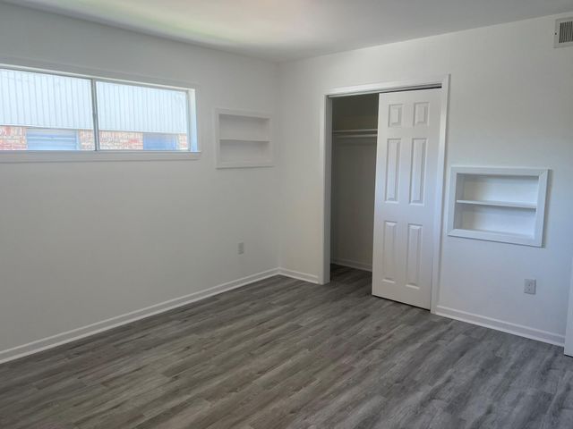9007 Dunlap Street, Houston, TX 77074