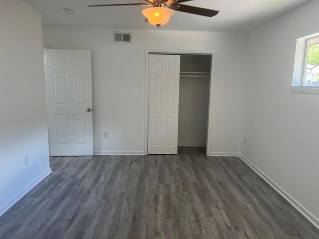 9007 Dunlap Street, Houston, TX 77074