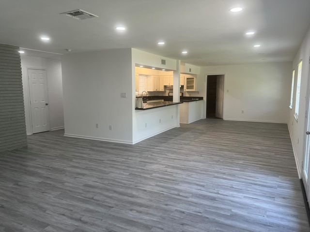 9007 Dunlap Street, Houston, TX 77074