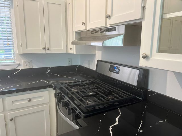 9007 Dunlap Street, Houston, TX 77074