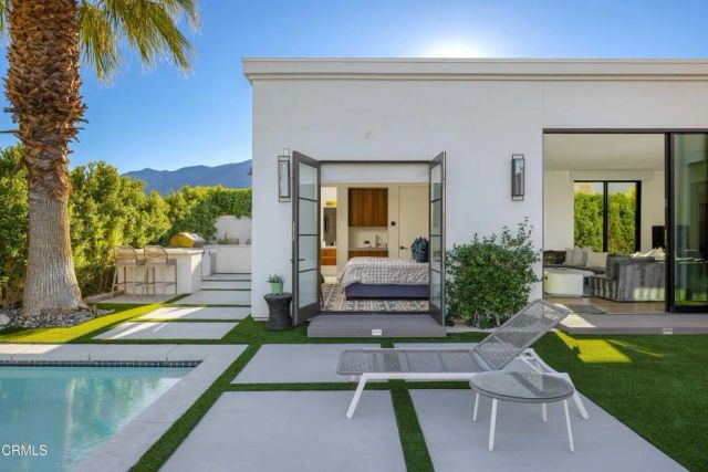 3076 Arroyo Seco, Palm Springs, CA 92264